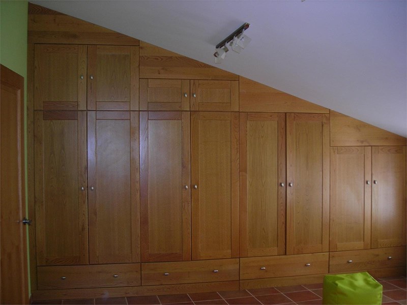 Armarios (Trabajos de carpintería en Carpintería-Ebanistería Sendón)